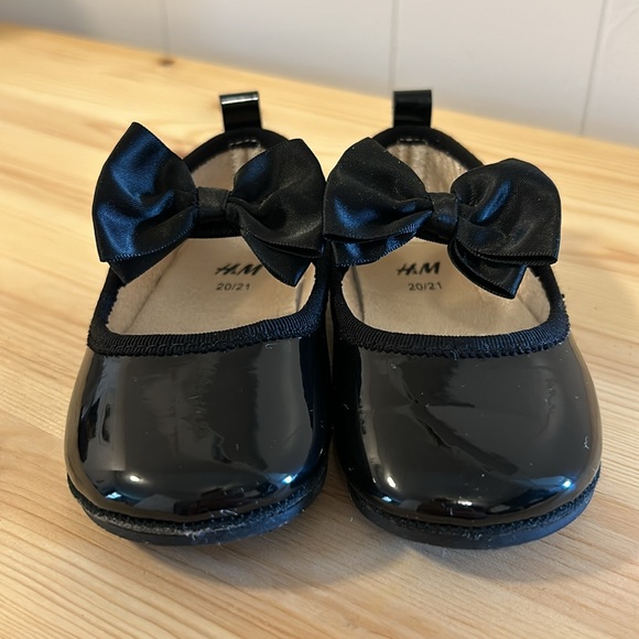 H&M - Appliquéd Ballet Flats - Picture 7 of 7